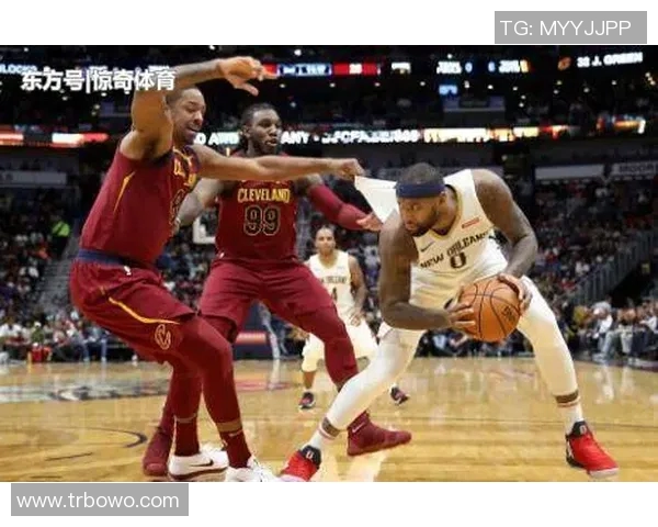 勇士队再添新援，引进前锋加强内线实力，球队士气高涨